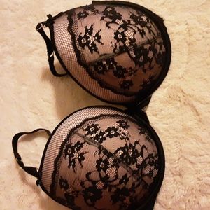 Victoria's Secret black, lace embellished size 38D